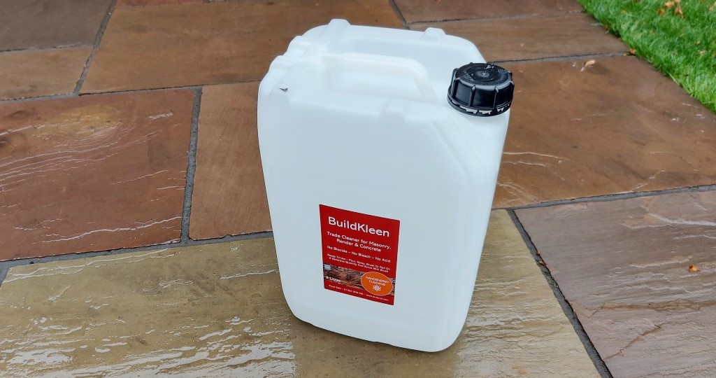Driveway Cleaning Solution
